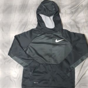 Boys Nike size medium